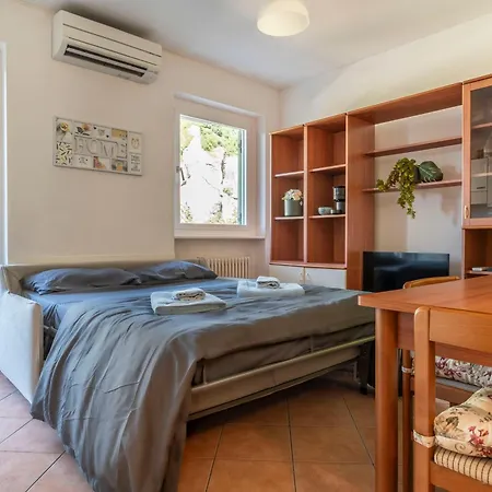 Free Parking Near Historic Center & Pet Friendly Ca Dei Gai Apartment