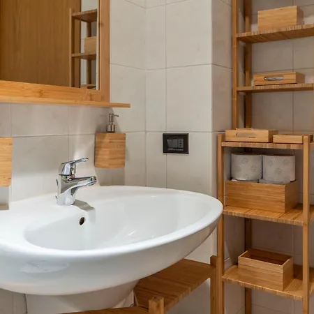 Free Parking Near Historic Center & Pet Friendly Ca Dei Gai Apartment Trento